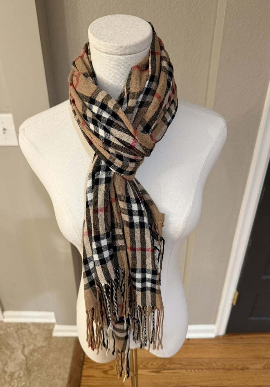 Burberry London Nova Check Plaid Lightweight Oversized Scarf Wrap 23x66 Fringe
